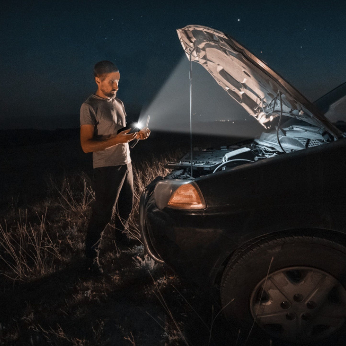 12V Car Jumper Starter 400A Peak 20000mAh Battery Charger Power Bank Portable Power Booster Battery With 3 Flashlight Modes